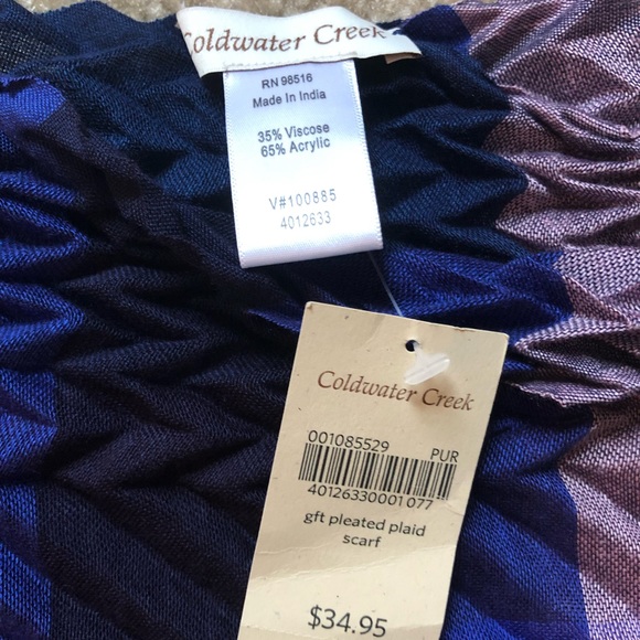 Scarf - Picture 2 of 4